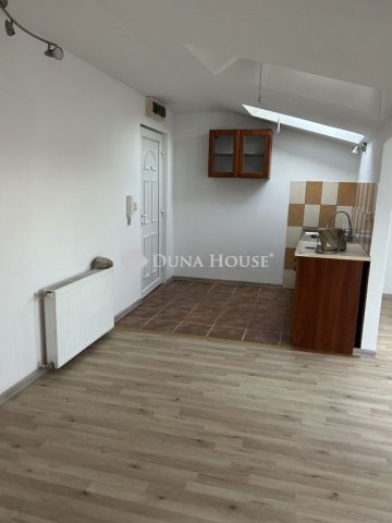 Eladó téglalakás, Mosonmagyaróváron 21.9 M Ft, 2 szobás