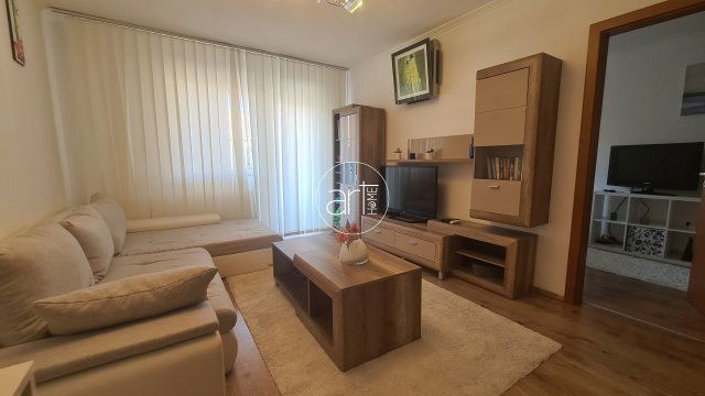 Kiadó téglalakás, albérlet, Szegeden 185 E Ft / hó, 2 szobás