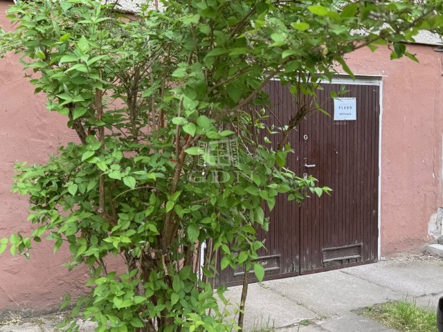 Eladó garázs, Kecskeméten 21.4 M Ft / költözzbe.hu