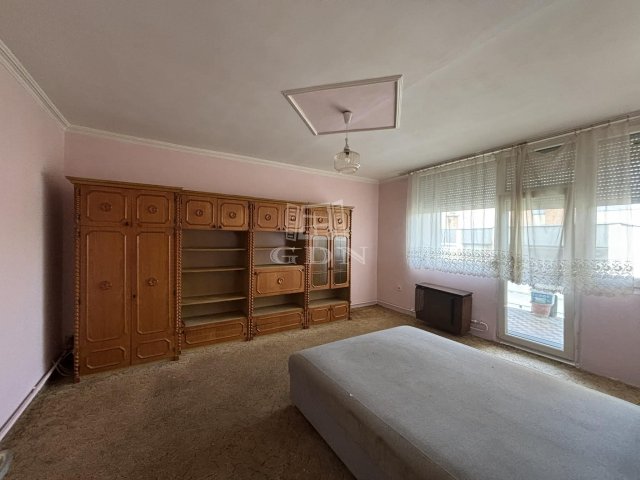 Eladó téglalakás, Körmenden 35 M Ft, 1+2 szobás