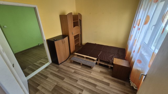 Kiadó panellakás, albérlet, Szegeden 160 E Ft / hó, 1+2 szobás
