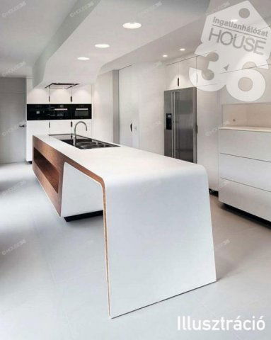 Eladó téglalakás, Kecskeméten 156 M Ft, 4 szobás