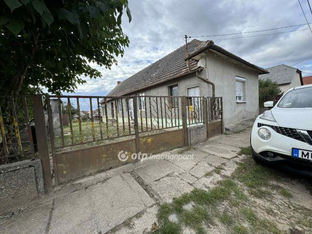 Eladó családi ház, Dunaszentgyörgyön 29.9 M Ft, 3+1 szobás