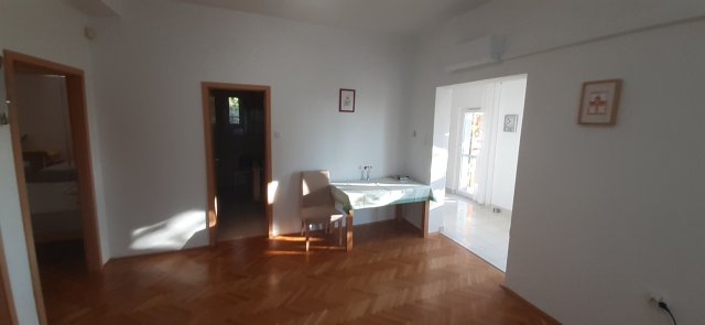 Kiadó téglalakás, albérlet, III. kerületben, Perényi úton