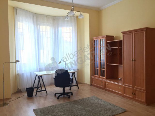 Eladó téglalakás, Budapesten, IX. kerületben, Telepy utcában