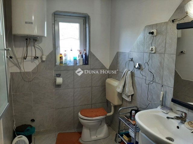 Eladó családi ház, Kecskeméten 48.9 M Ft, 3 szobás