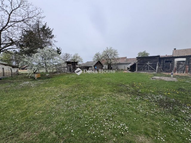 Eladó családi ház, Pusztakovácsin 14.99 M Ft, 2 szobás