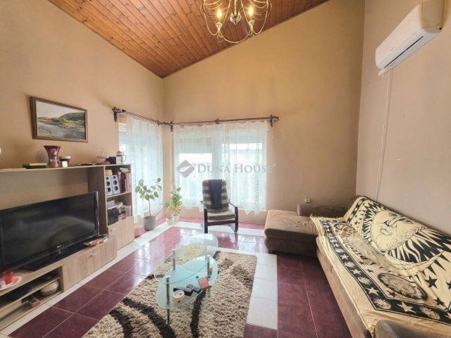 Eladó családi ház, Gyömrőn 119.99 M Ft, 4 szobás