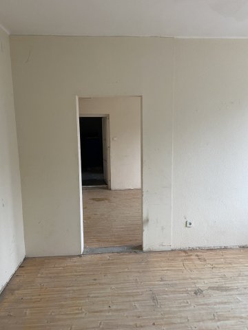 Kiadó ipari ingatlan, Székesfehérvárott 50 E Ft / hó, 3 szobás