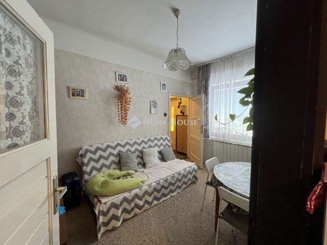 Eladó ikerház, Budapesten, III. kerületben 119 M Ft, 3 szobás