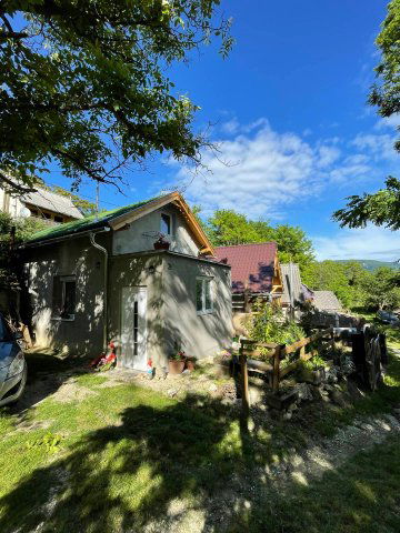 Eladó családi ház, Kesztölcön 25.9 M Ft, 1 szobás