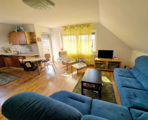 Eladó téglalakás, Szigetszentmiklóson, Vihar utcában 64.9 M Ft