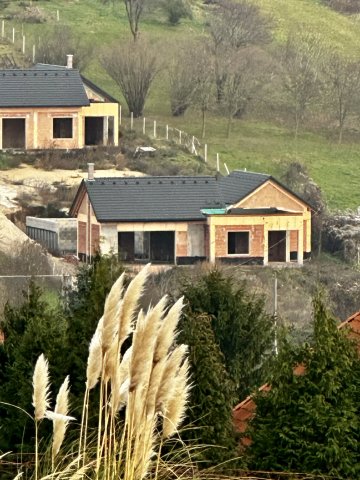 Eladó családi ház, Cserszegtomajon 215.4 M Ft, 3 szobás