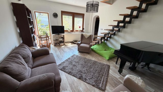 Eladó ikerház, Pécsett 66 M Ft, 2 szobás / költözzbe.hu
