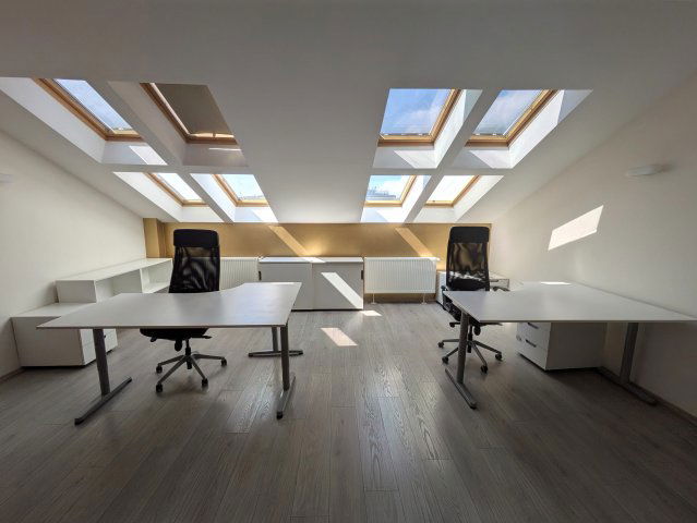 Kiadó iroda, Budapesten, VI. kerületben 390 E Ft / hó, 3 szobás