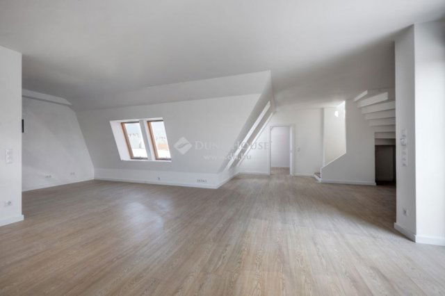 Eladó téglalakás, Budapesten, VI. kerületben 383.8 M Ft