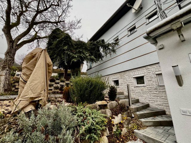 Kiadó családi ház, albérlet, Pécsett 370 E Ft / hó, 4+1 szobás