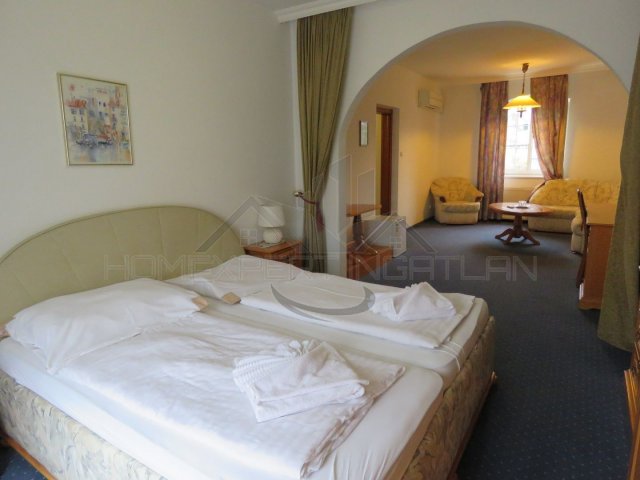 Eladó hotel, Győrött 1490 M Ft / költözzbe.hu