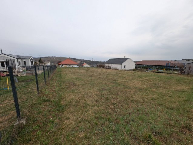 Eladó telek, Tinnyén 36 M Ft / költözzbe.hu