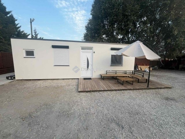 Eladó családi ház, Kecskeméten 159.5 M Ft, 3 szobás