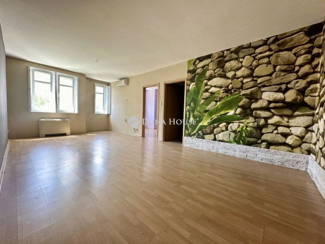 Eladó téglalakás, Zalaegerszegen 39.99 M Ft, 2 szobás