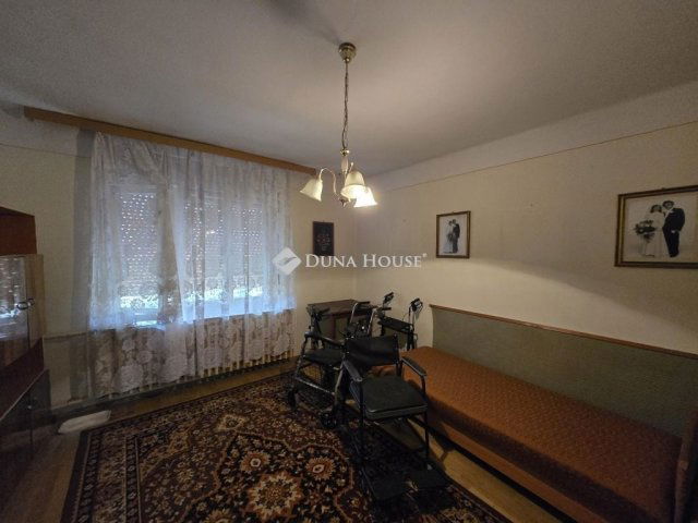 Eladó családi ház, Úrhidán 58 M Ft, 3 szobás