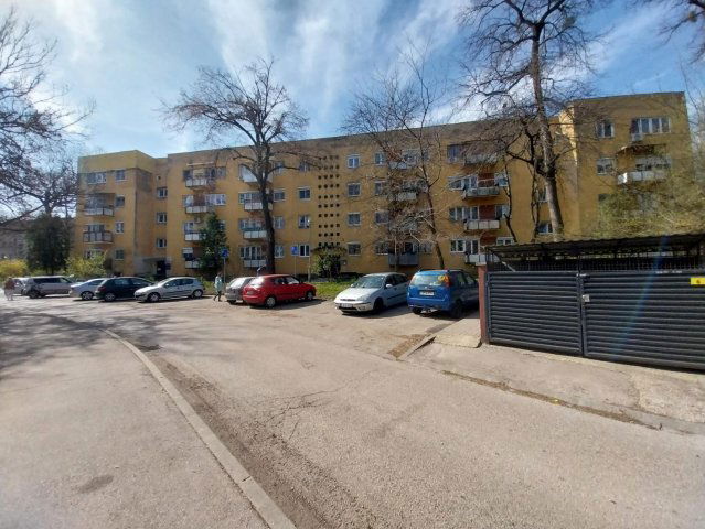Eladó téglalakás, Tatabányán 40.9 M Ft, 1+1 szobás