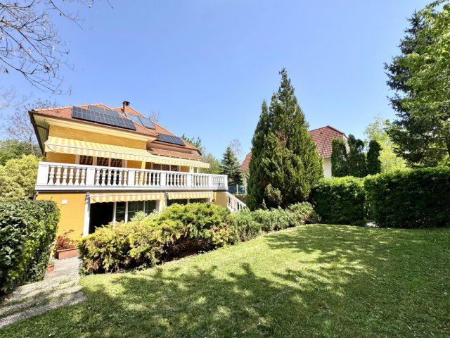Eladó családi ház, Budajenőn 215 M Ft, 5 szobás