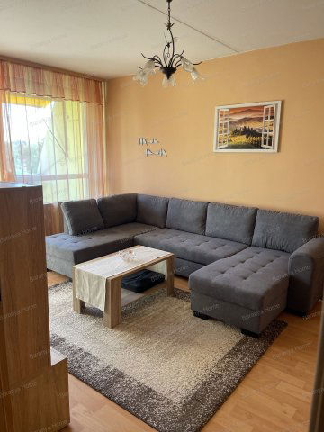 Eladó panellakás, Pécsett 56.2 M Ft, 3 szobás