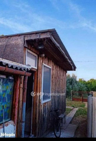 Eladó családi ház, Mikepércsen 9.8 M Ft, 3 szobás