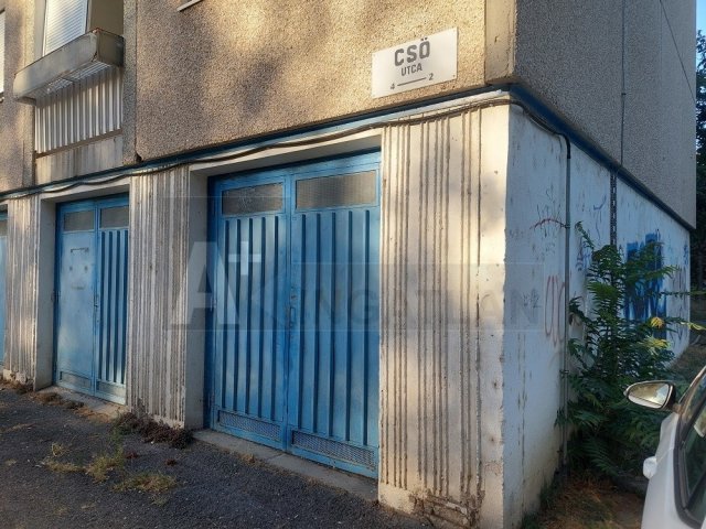 Eladó garázs, Szegeden 16.5 M Ft / költözzbe.hu