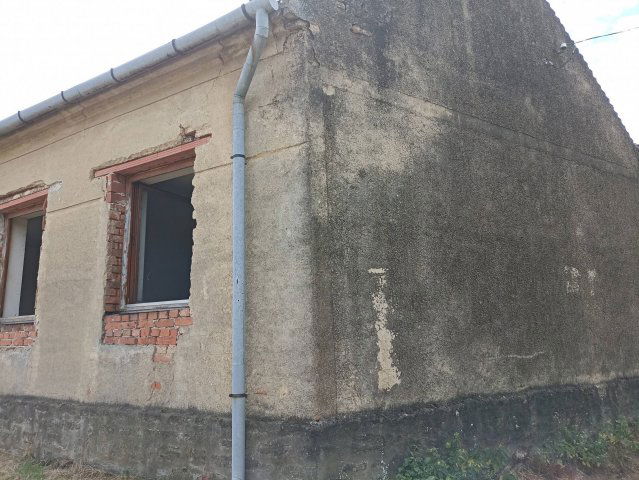 Eladó családi ház, Pecölön 14.8 M Ft, 3 szobás