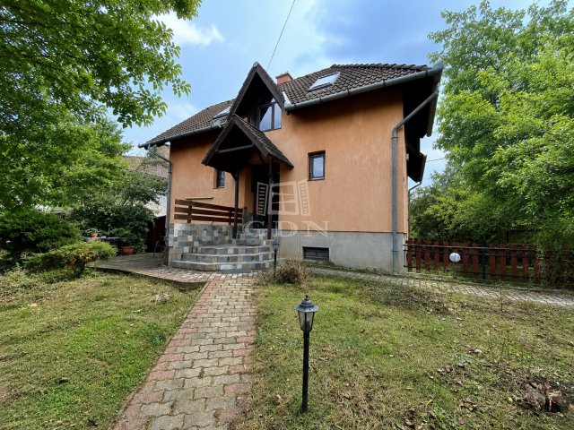 Eladó családi ház, Érden 119.9 M Ft, 4 szobás