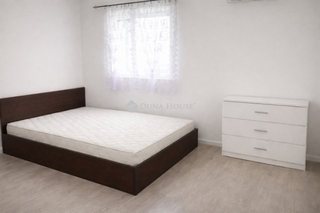Eladó családi ház, Albertirsán 42 M Ft, 2 szobás