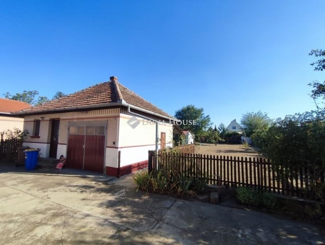 Eladó családi ház, Kecskeméten 54.5 M Ft, 3 szobás