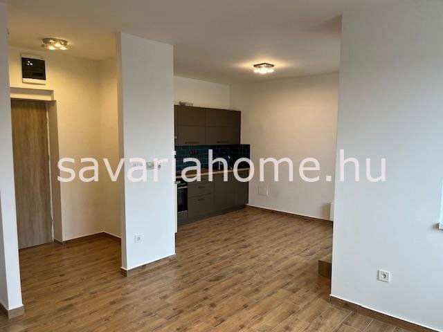 Kiadó téglalakás, albérlet, Szombathelyen 280 E Ft / hó