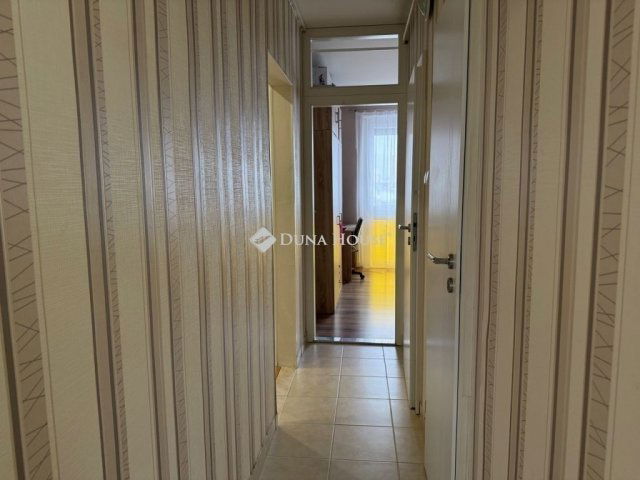 Eladó panellakás, Budapesten, IV. kerületben 78 M Ft, 4 szobás