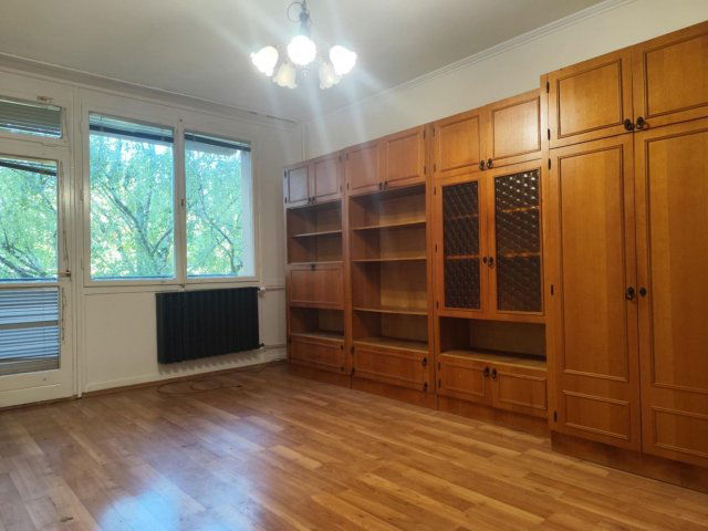 Eladó panellakás, Keszthelyen 37.9 M Ft, 2 szobás