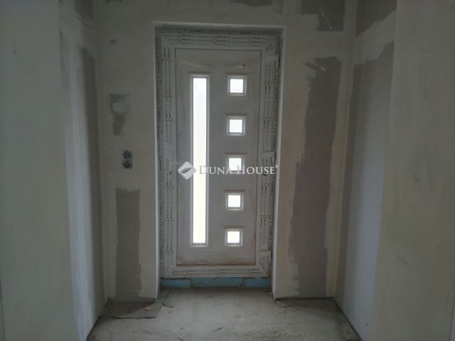 Eladó családi ház, Pilisvörösváron 122 M Ft, 5 szobás