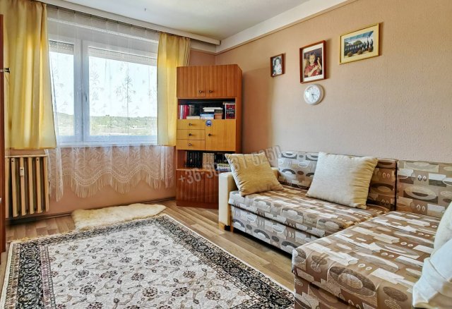 Eladó panellakás, Egerben 38.9 M Ft, 2 szobás