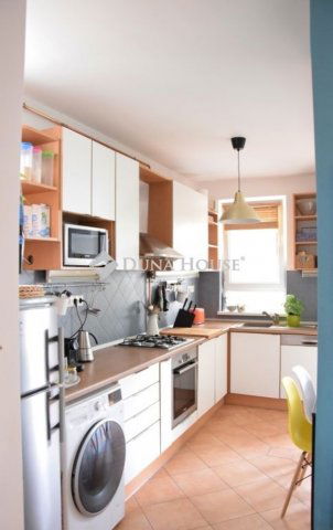 Eladó téglalakás, Budapesten, III. kerületben 109.8 M Ft