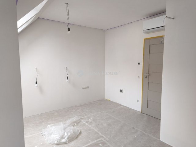 Eladó téglalakás, Kecskeméten 94.5 M Ft, 1+2 szobás