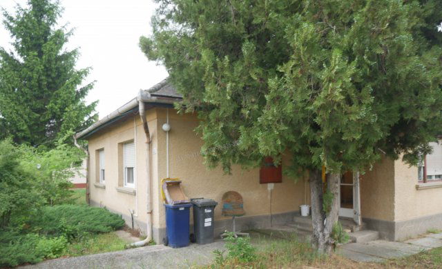 Eladó családi ház, Pilisen 33.8 M Ft, 3 szobás
