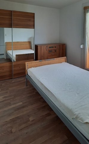 Kiadó panellakás, albérlet, Pécsett, Endresz György utcában