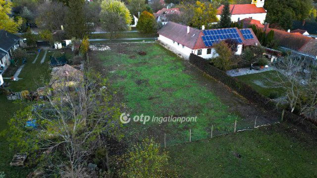 Eladó telek, Bakonykútiban 30 M Ft / költözzbe.hu