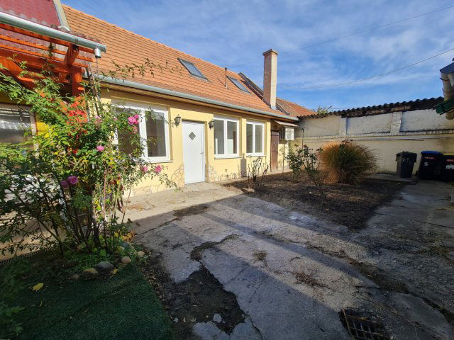 Eladó családi ház, Budapesten, XXIII. kerületben, Szitás utcában