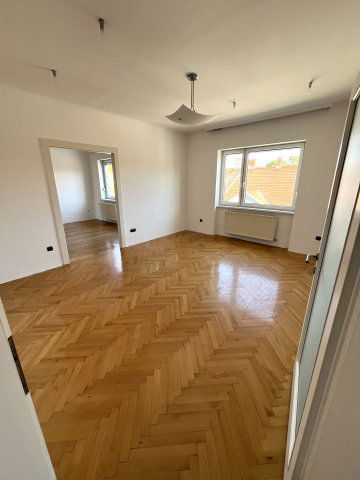 Eladó téglalakás, Győrött 72 M Ft, 3 szobás