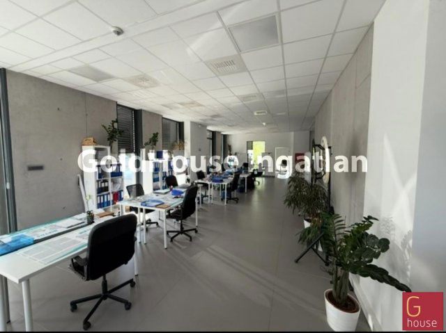 Kiadó üzlethelyiség, XVI. kerületben, Szabadföld úton