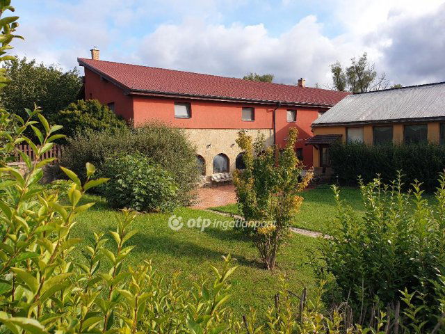 Kiadó családi ház, albérlet, Pilisborosjenőn 2200 E Ft / hó