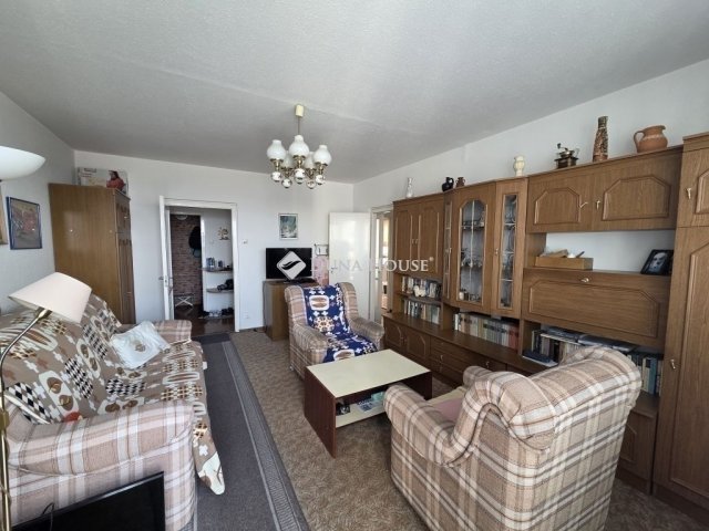 Eladó panellakás, Budapesten, XXI. kerületben 60 M Ft, 2+1 szobás